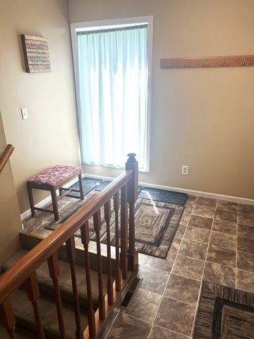 3929 Fordham Drive NE, Saint Anthony, MN 55421