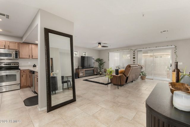 16015 N 30TH Street 132, Phoenix, AZ 85032