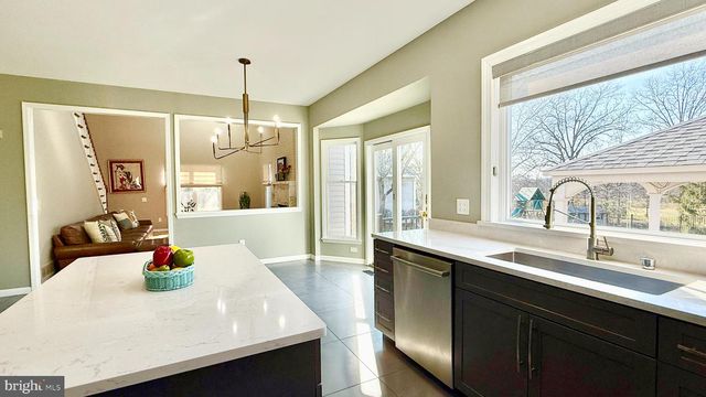 36 POLING FARM CT, Belle Mead, NJ 08502