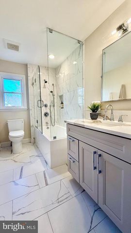 36 POLING FARM CT, Belle Mead, NJ 08502