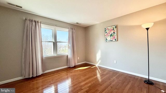 36 POLING FARM CT, Belle Mead, NJ 08502