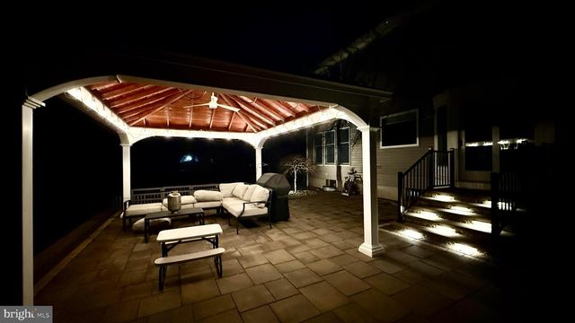 36 POLING FARM CT, Belle Mead, NJ 08502