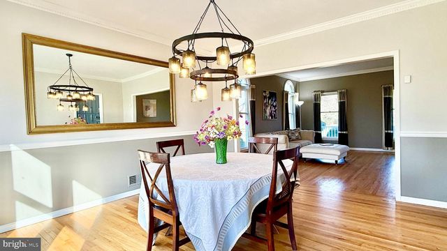 36 POLING FARM CT, Belle Mead, NJ 08502