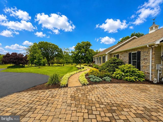 105 DERBY CT, Martinsburg, WV 25403