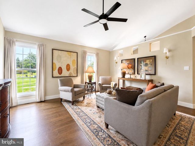 105 DERBY CT, Martinsburg, WV 25403