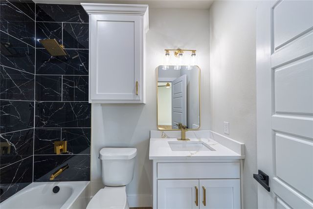 5917 Barkridge, Granbury, TX 76048