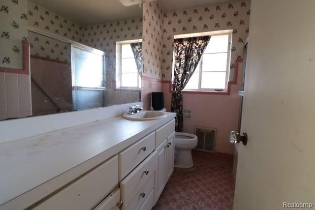 420 S Lynch Street, Flint, MI 48503