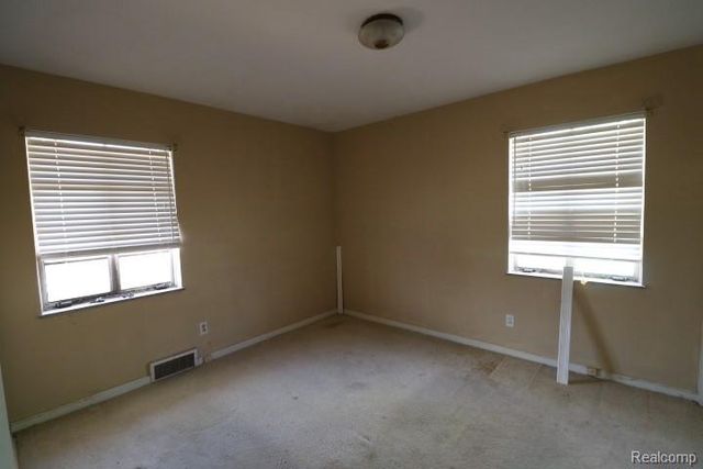 420 S Lynch Street, Flint, MI 48503