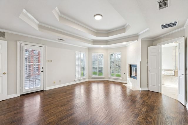 7207 Abrams Place Court, Dallas, TX 75231