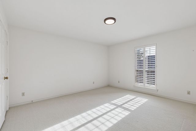 7207 Abrams Place Court, Dallas, TX 75231