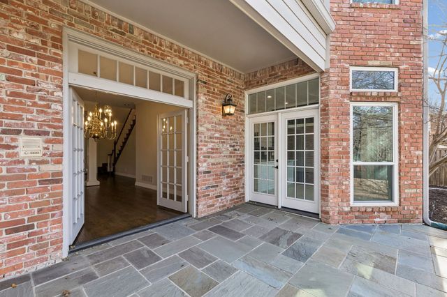 7207 Abrams Place Court, Dallas, TX 75231