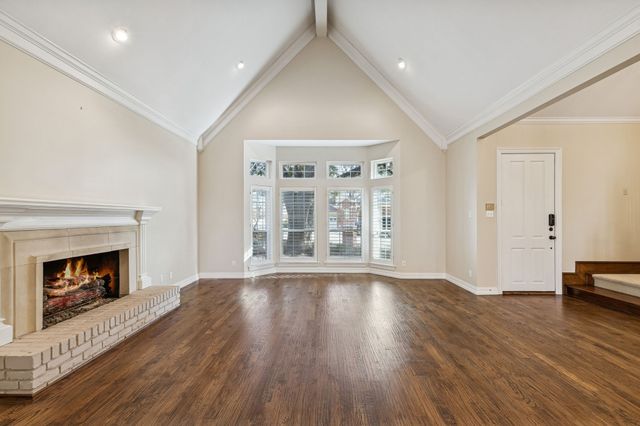 7207 Abrams Place Court, Dallas, TX 75231