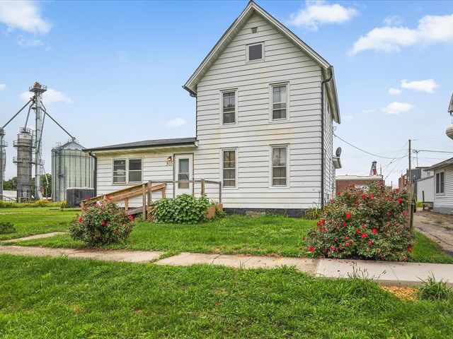 305 Holcomb Avenue, Milledgeville, IL 61051