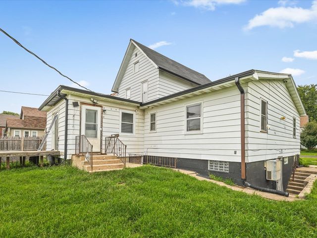 305 Holcomb Avenue, Milledgeville, IL 61051
