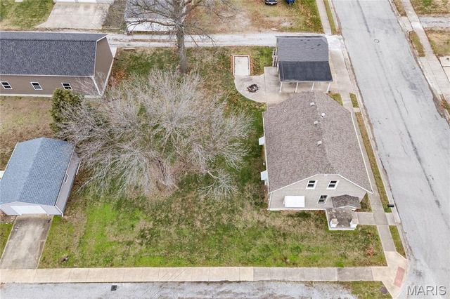 12 E Ash Street, New Baden, IL 62265