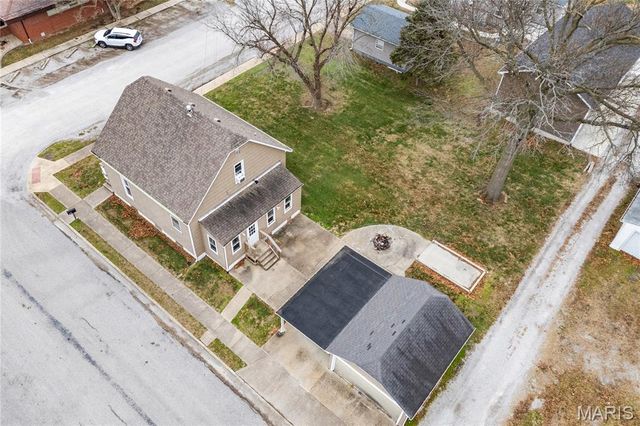 12 E Ash Street, New Baden, IL 62265