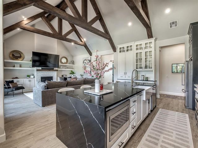 8301 Grass Creek Drive, Edmond, OK 73034