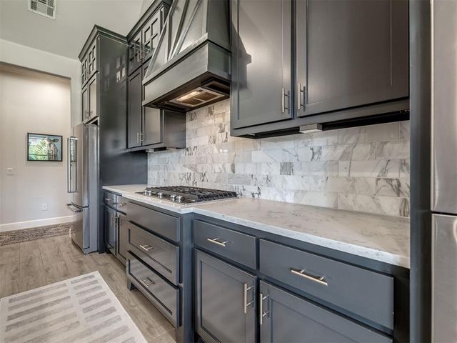 8301 Grass Creek Drive, Edmond, OK 73034