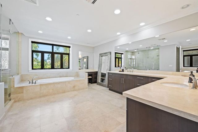 95 Isle Of Venice Drive, Fort Lauderdale, FL 33301