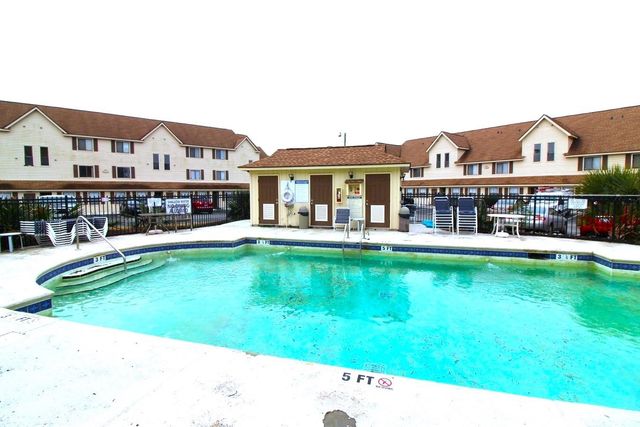 510 Fairwood Lakes Dr Unit 18G, Myrtle Beach, SC 29588