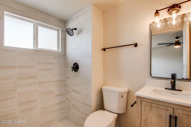 3303 S Manitoba Avenue, Tucson, AZ 85730