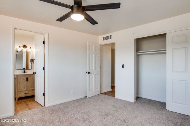 3303 S Manitoba Avenue, Tucson, AZ 85730