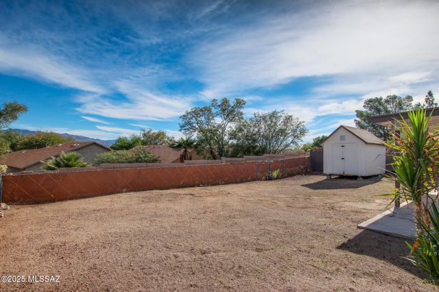 3303 S Manitoba Avenue, Tucson, AZ 85730