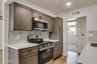 3303 S Manitoba Avenue, Tucson, AZ 85730