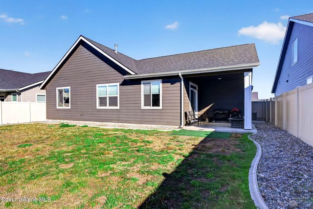 4634 E Corsac Fox AVE, Post Falls, ID 83854