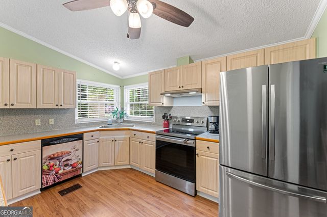 647 Lake Harbor Trail, Martin, GA 30557