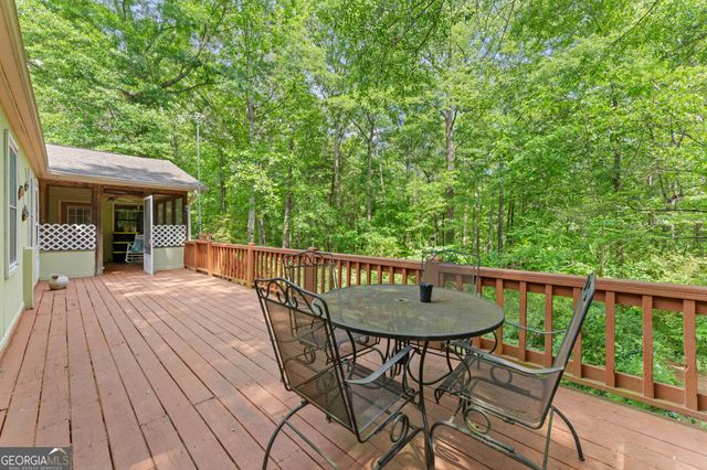 647 Lake Harbor Trail, Martin, GA 30557