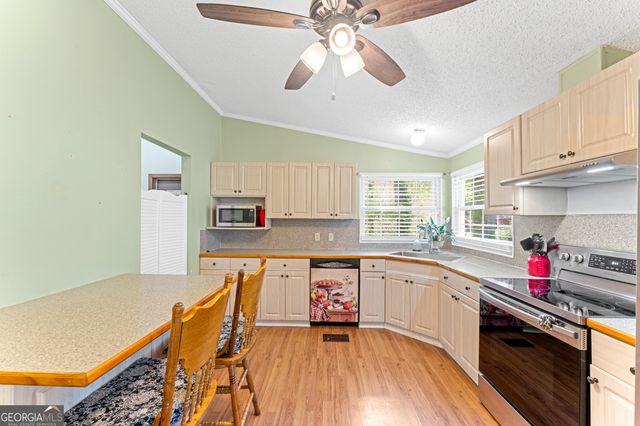 647 Lake Harbor Trail, Martin, GA 30557