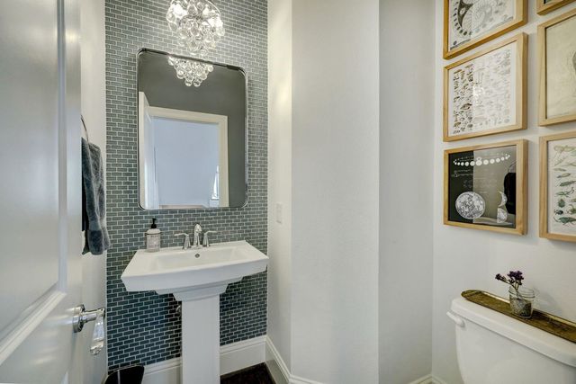 2014 Crockett Street, Houston, TX 77007