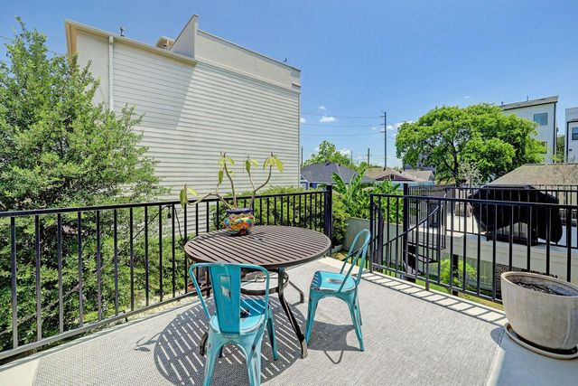 2014 Crockett Street, Houston, TX 77007