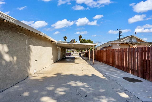 443 W 9th St, Stockton, CA 95206