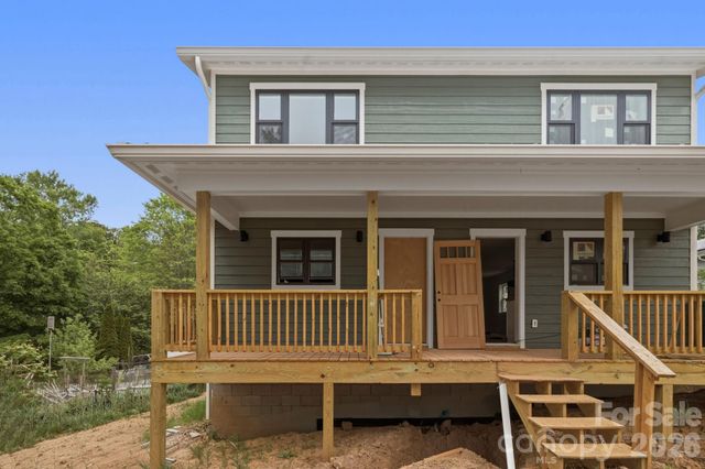 17 Fireside Drive, Asheville, NC 28806