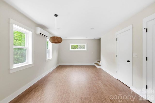 17 Fireside Drive, Asheville, NC 28806