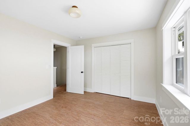 17 Fireside Drive, Asheville, NC 28806