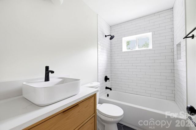 17 Fireside Drive, Asheville, NC 28806