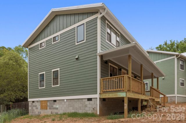 17 Fireside Drive, Asheville, NC 28806