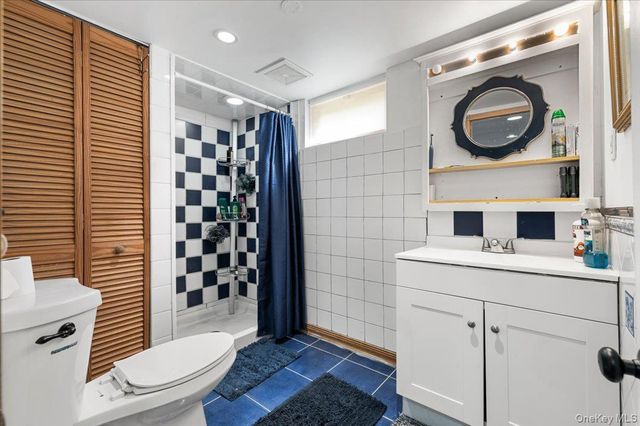 824 Lincoln Avenue, Bohemia, NY 11716