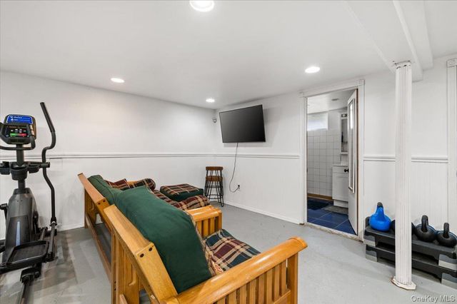 824 Lincoln Avenue, Bohemia, NY 11716