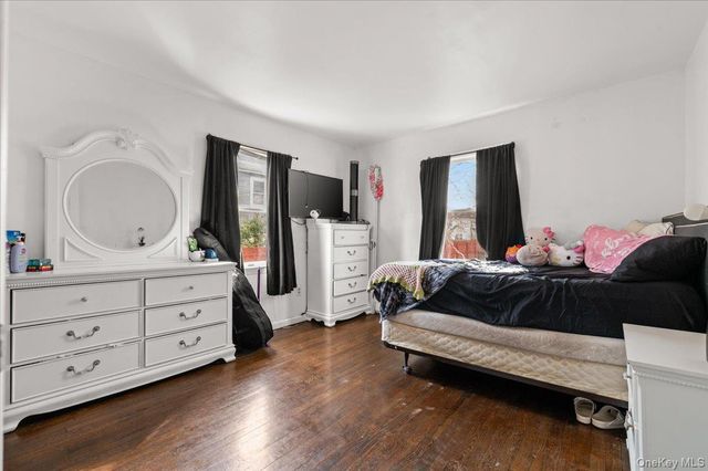 824 Lincoln Avenue, Bohemia, NY 11716