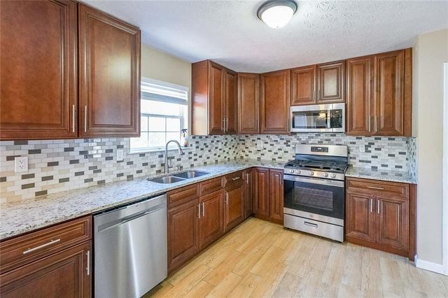 2470 Skylars Mill Way, Snellville, GA 30078