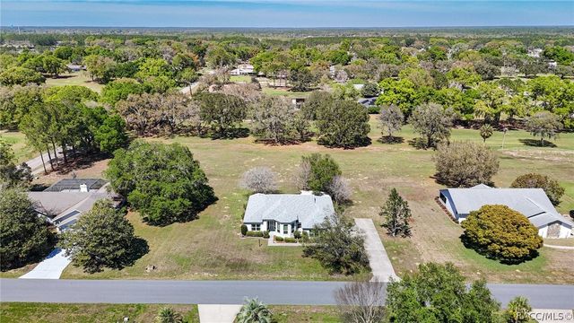 489 E Falconry Court, Hernando, FL 34442