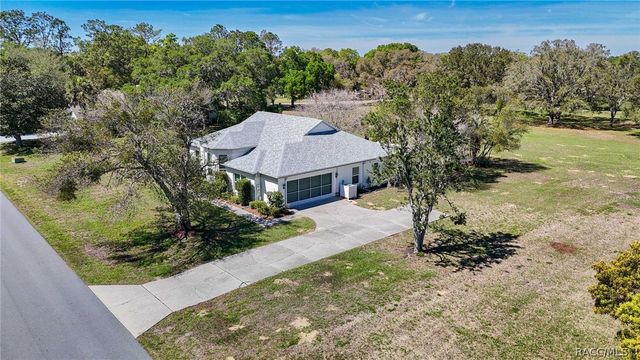 489 E Falconry Court, Hernando, FL 34442