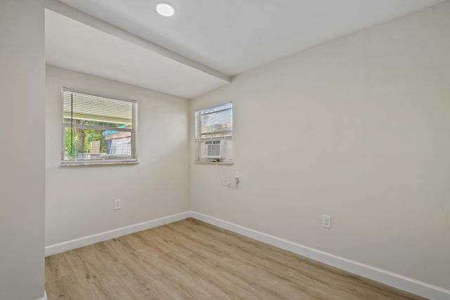 627 Bunker Road, West Palm Beach, FL 33405