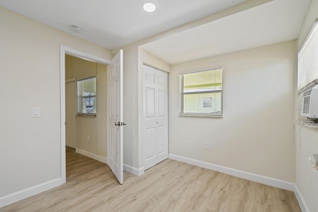 627 Bunker Road, West Palm Beach, FL 33405
