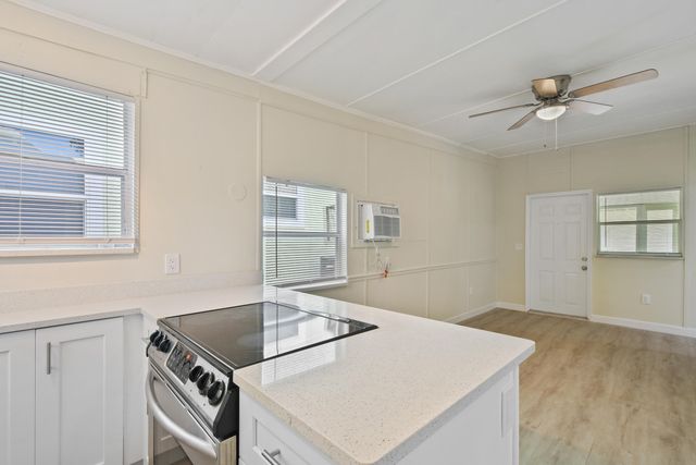 627 Bunker Road, West Palm Beach, FL 33405