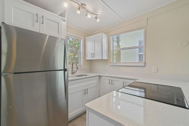 627 Bunker Road, West Palm Beach, FL 33405